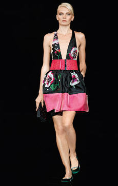 Modna suknia wieczorowa - SUKNIE LUBNE i balowe