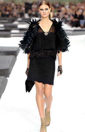 Modne sukienki karnawaowe - SUKNIE WIECZOROWE i balowe