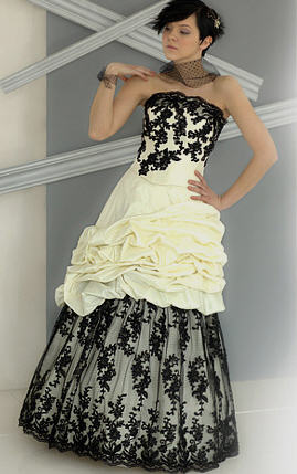 Super modne kreacje wieczorowe - sukienki karnawaowe